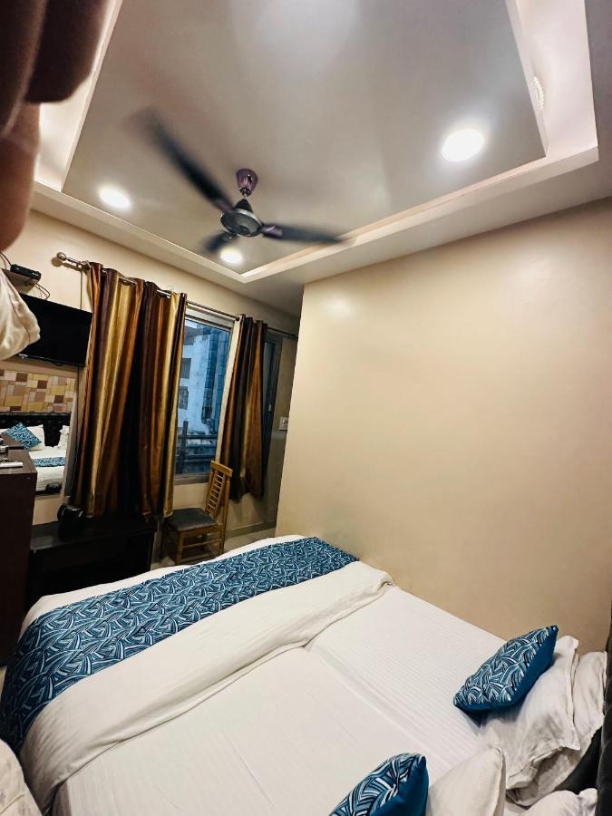 ורנאסי Hotel Deva Inn מראה חיצוני תמונה