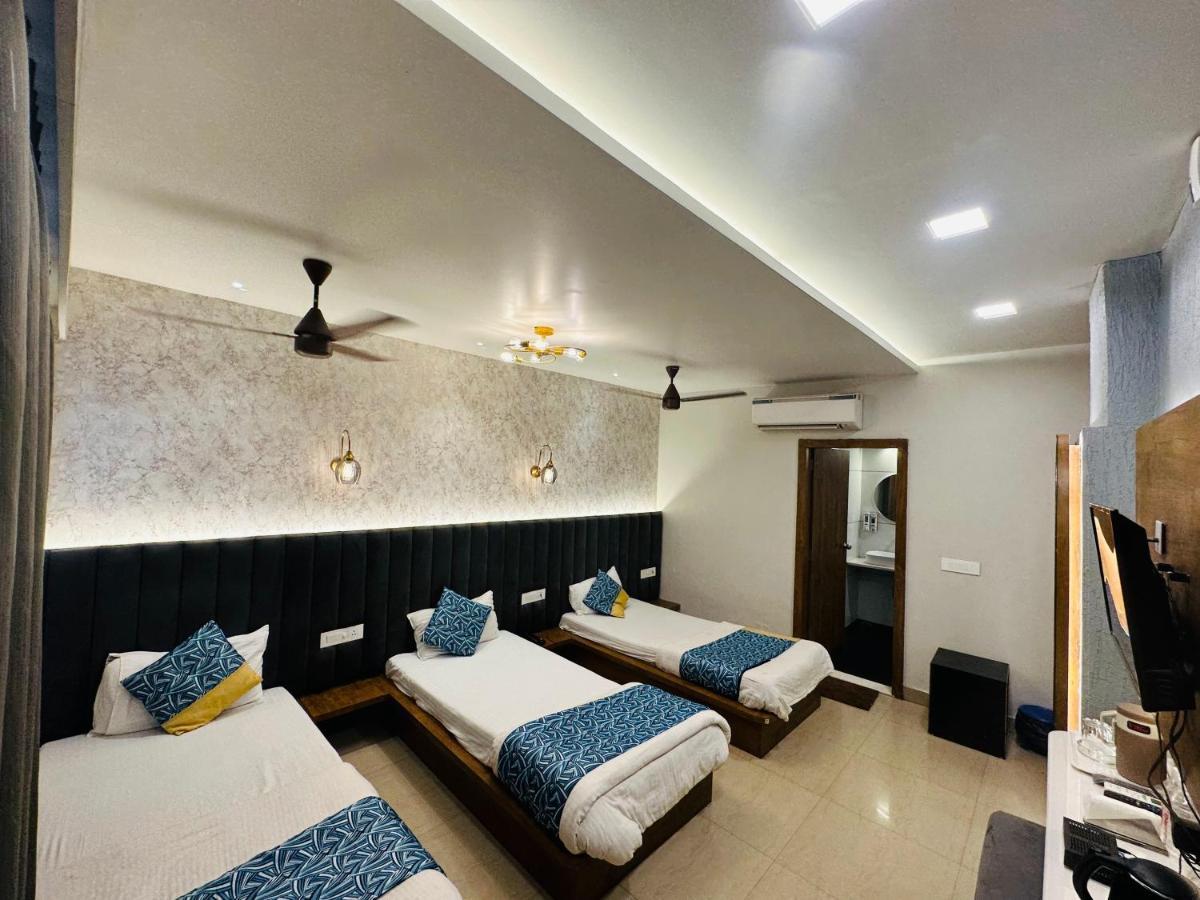 ורנאסי Hotel Deva Inn מראה חיצוני תמונה