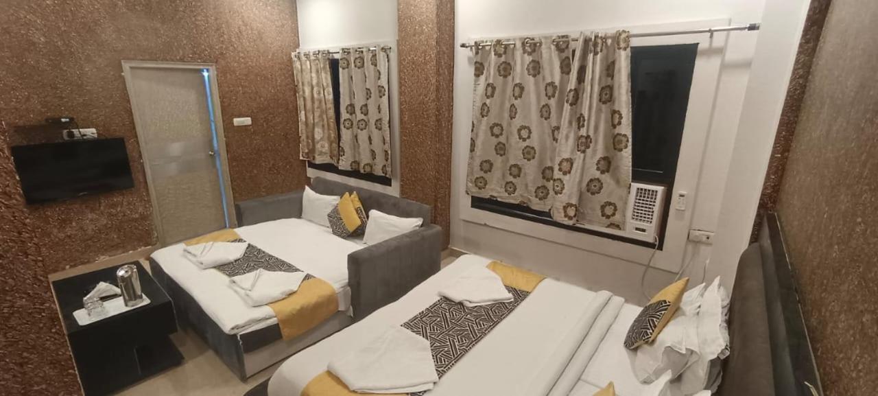 ורנאסי Hotel Deva Inn מראה חיצוני תמונה