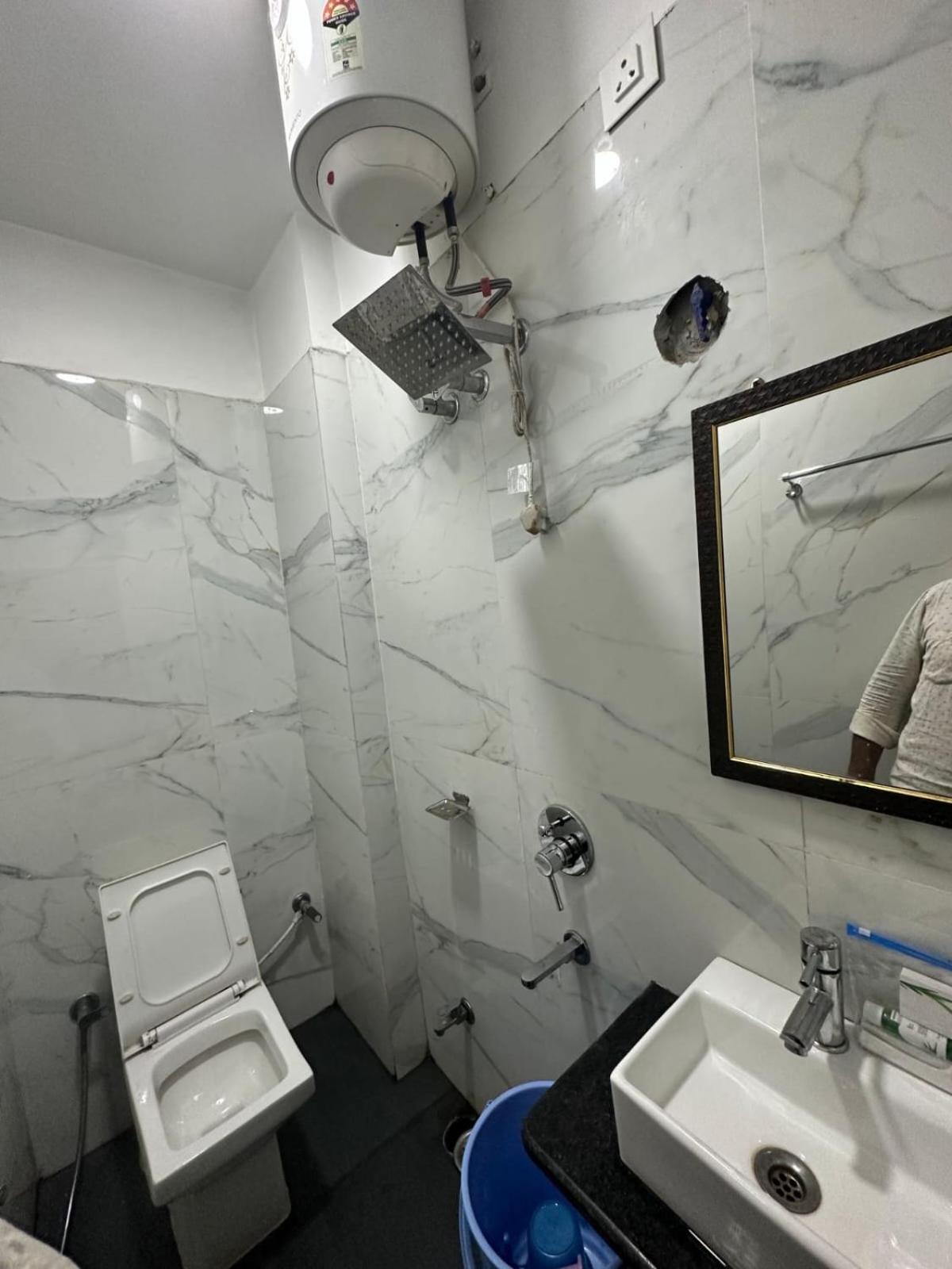 ורנאסי Hotel Deva Inn מראה חיצוני תמונה